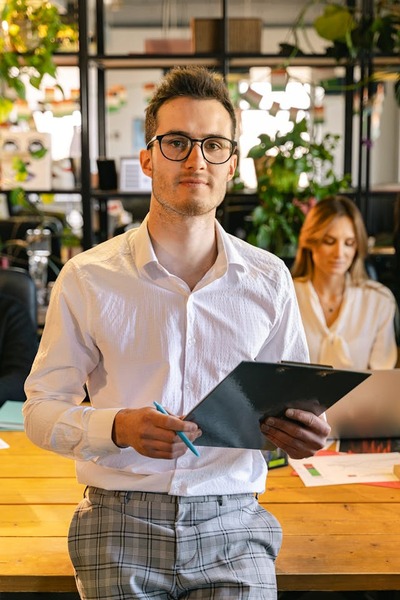 我们的专业团队 - 极速电竞